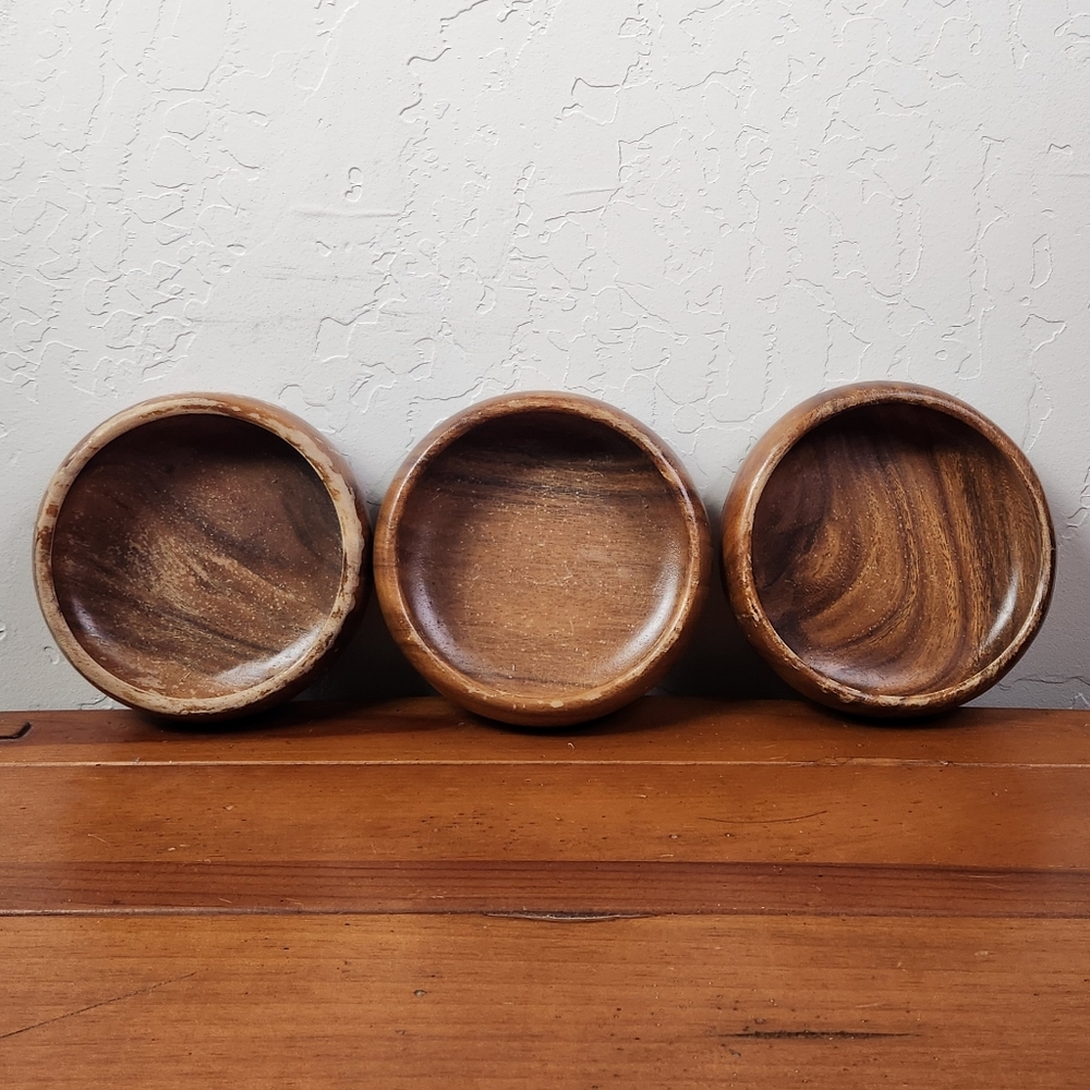 VINTAGE || Set of Three Wooden Bowls
